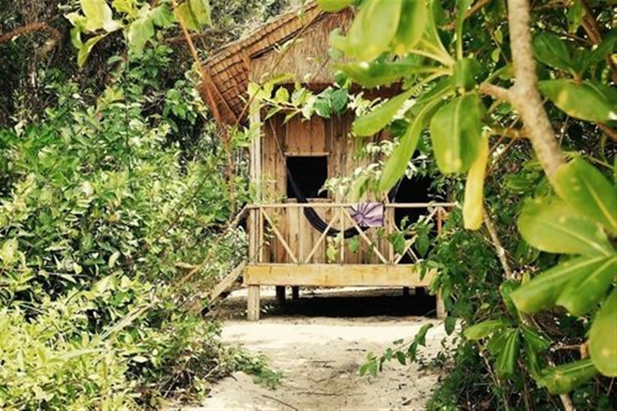 Robinson Bungalows Ронгсанлем Экстерьер фото